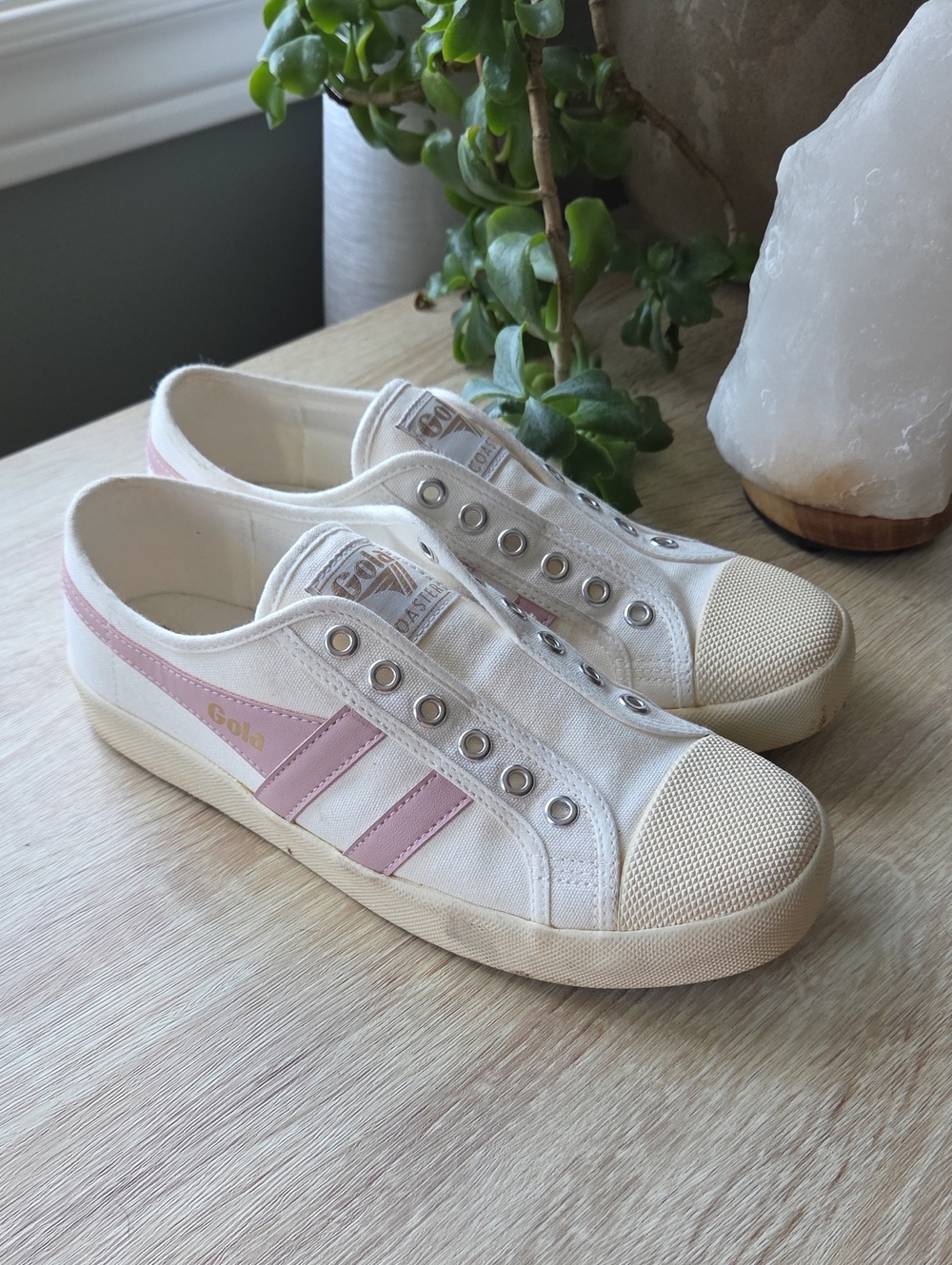 Gola COASTERS Cream Canvas Slip-On Sneaker